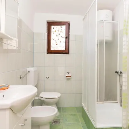 Two-bedroom In Ražanac