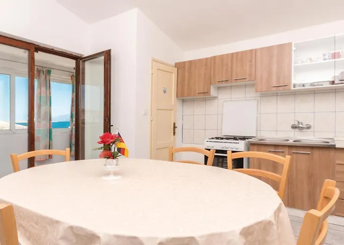 Two-bedroom In Διαμέρισμα *